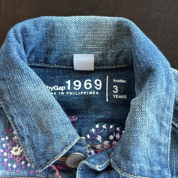 Embroidered Jean jacket size 3 - Picture 3 of 3